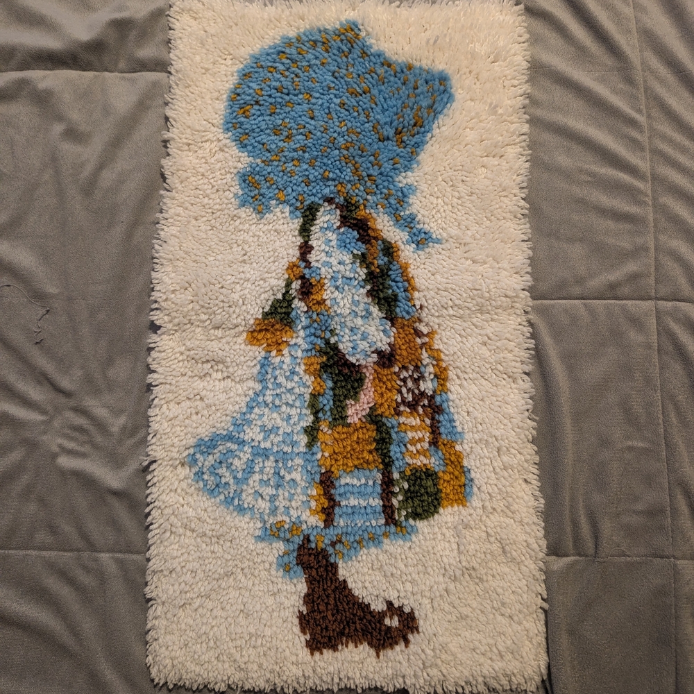 Vintage Style Hooked Rug Holly Hobbie